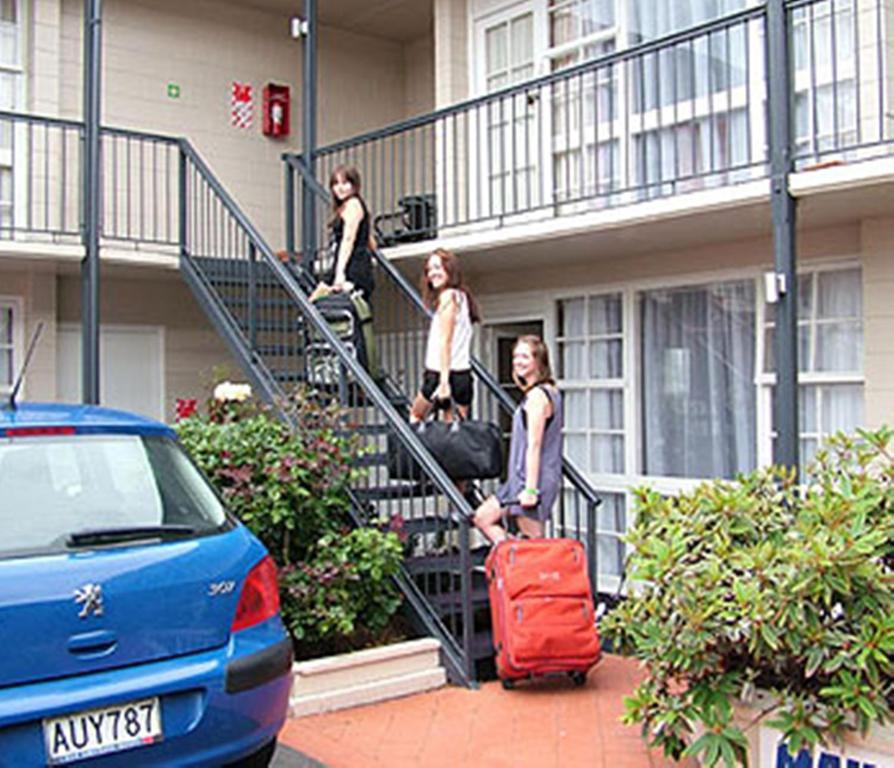 Colonial Inn Motel Κράισττσερτς Εξωτερικό φωτογραφία